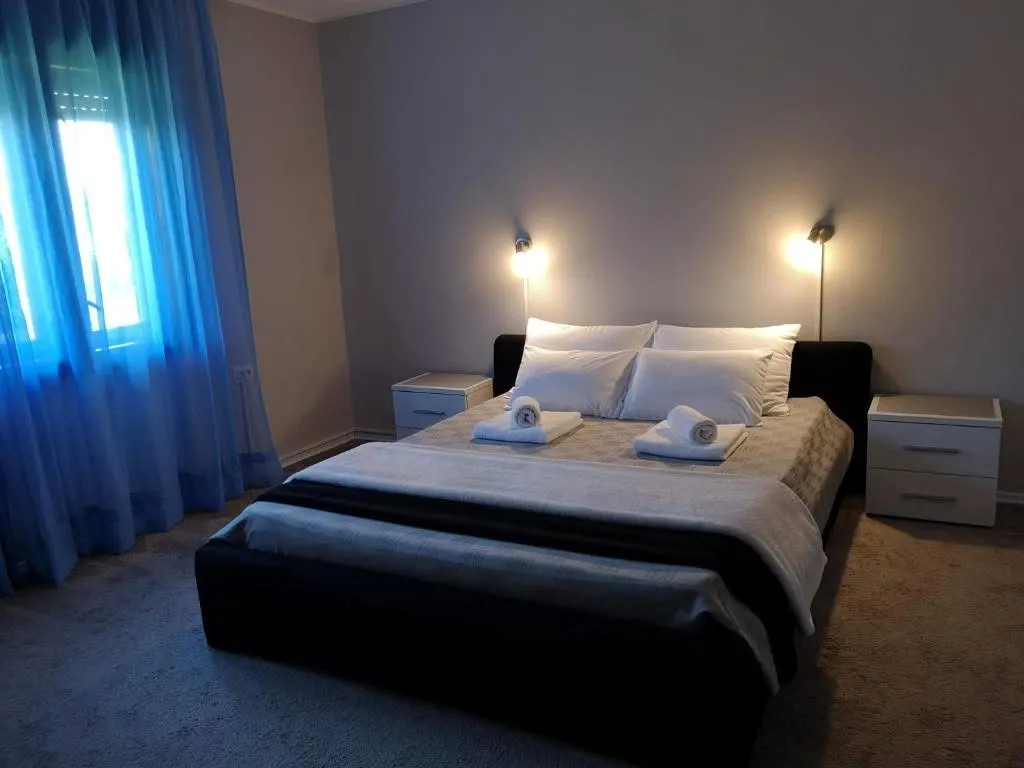 Apartament  Dedine